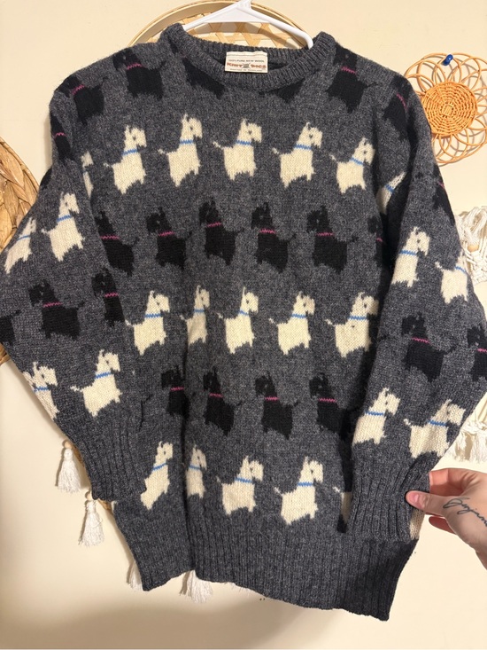 Knit Picks Sweaters - Women's Charcoal Dog Pattern Crewneck Sweater - Casual Cozy